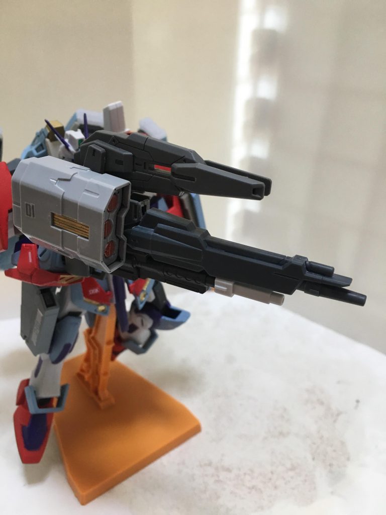 【仮設複合兵装VA -1】
・大型ビームライフル
・簡略型レールガン
・3連装ミサイルポッド
・ロングビームサーベル
※写真はレールガン展開時