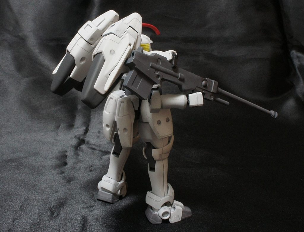 ドーバーガンも形状は悪くないものの
モナカの左右合わせ構造なんで合わせ目
消し等が結構大変でした(´∀` )