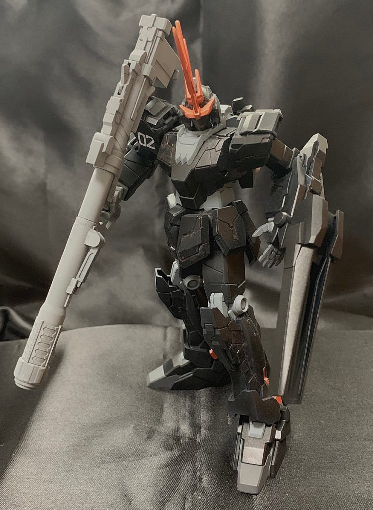 本来はこちらのツノが正しいはずなんですが、
1号機の1本ツノが好きなので、そちらを通常
状態として、「激おこモード」になったら
こちらの赤ツノになる俺設定(笑)