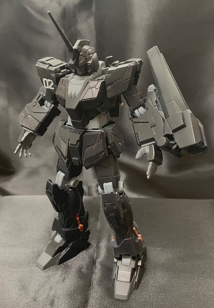 レールガンの格納状態
これを左手に移設したのでシールドも付いてた
のに持たせることができなくなりました(^-^;