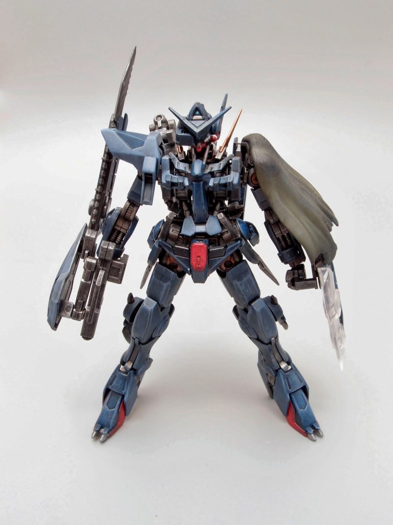 PD200年代後期から活動していた過激派反GH組織「天上人」がフラッグシップとしていたMS。露出したツインリアクターからガンダムフレームの改造機なのは確実だが、サブリアクターによる隠蔽が施されオリジナルは不明だった。