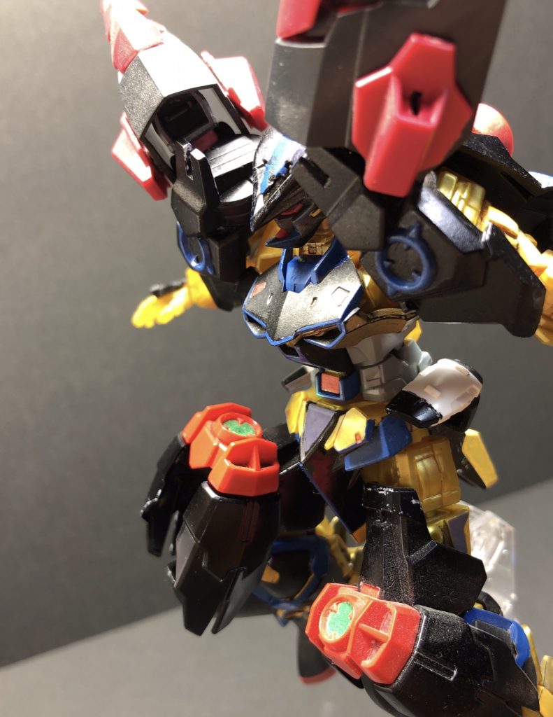 顔もめっちゃイケメン、
塗ったのは 膝と肩、 くらいかな、