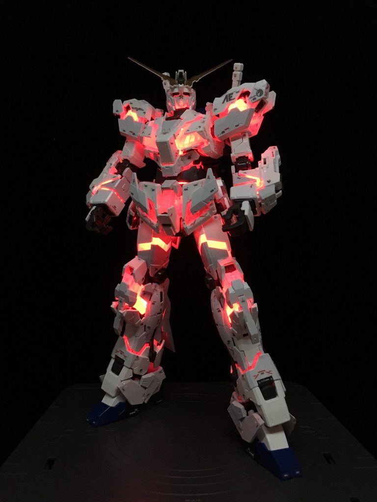 もちろん赤色にもなります。