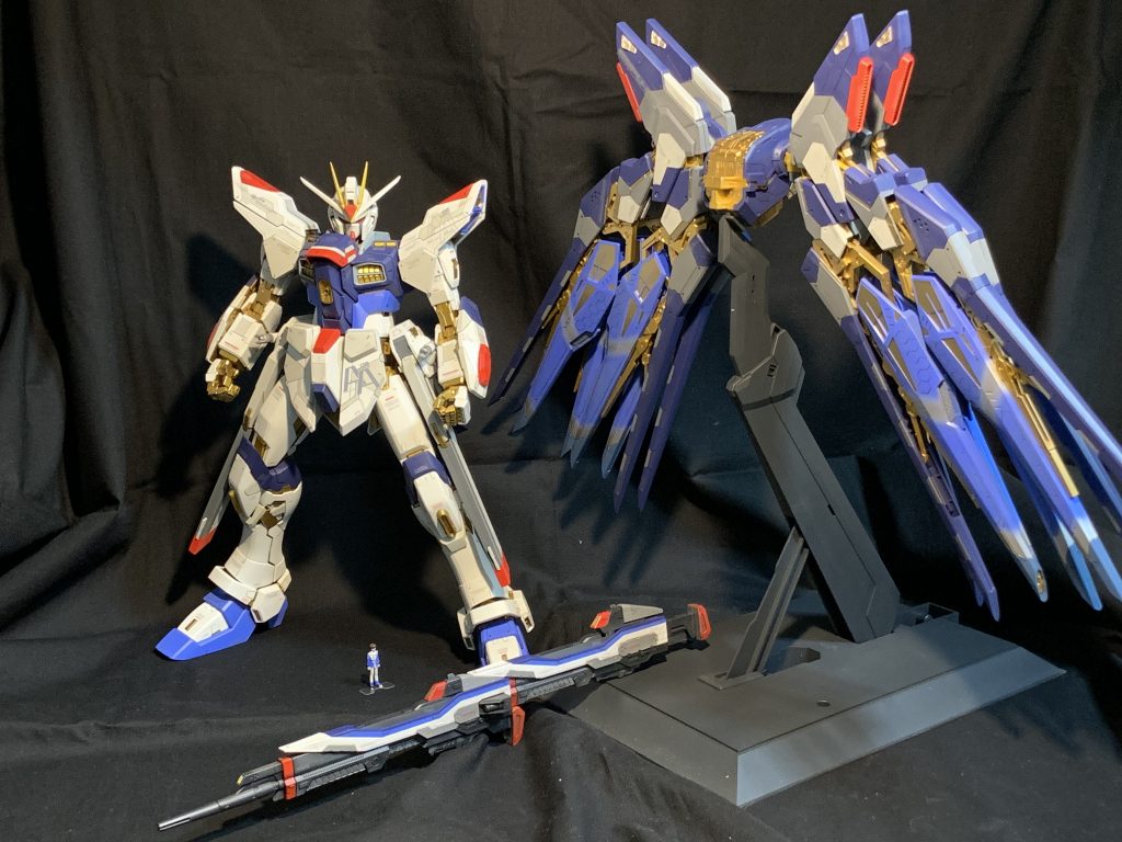 本体と翼、武器全て完成です。