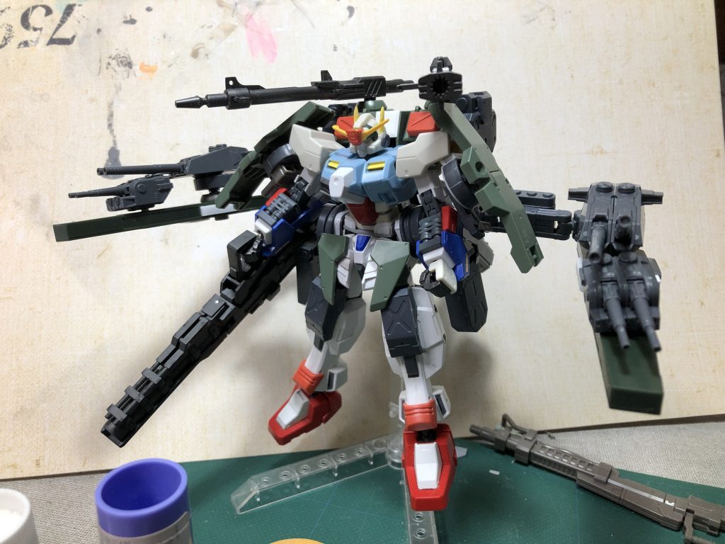 *塗装前*
今回初めて細かいミキシングをしてみて分かったのが自分はあまりミキシングのセンスが無い様でこの形になるまで二週間程かかりました
_:(´ཀ`」 ∠):