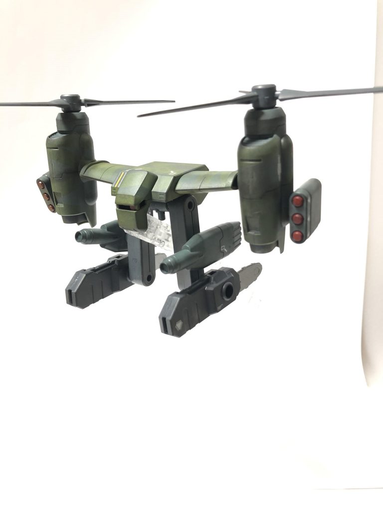 ティルトローターも制作
モノアイ部を開口して
Hアイズ化してます