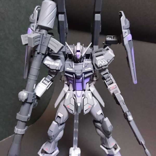 ブリーディングストライクガンダム