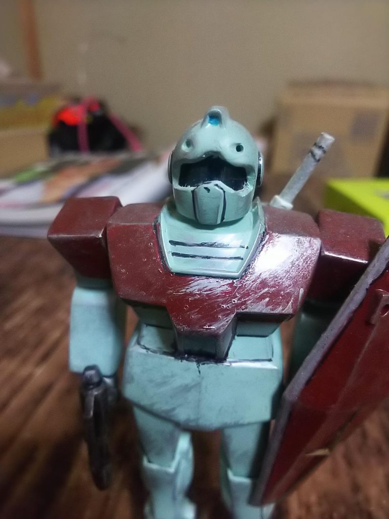 メインカメラにクリアパーツなど、旧キット時代にはまず無いのだ！
だから、てきとーな透明プラゴミでサクッと作ってみた(笑)