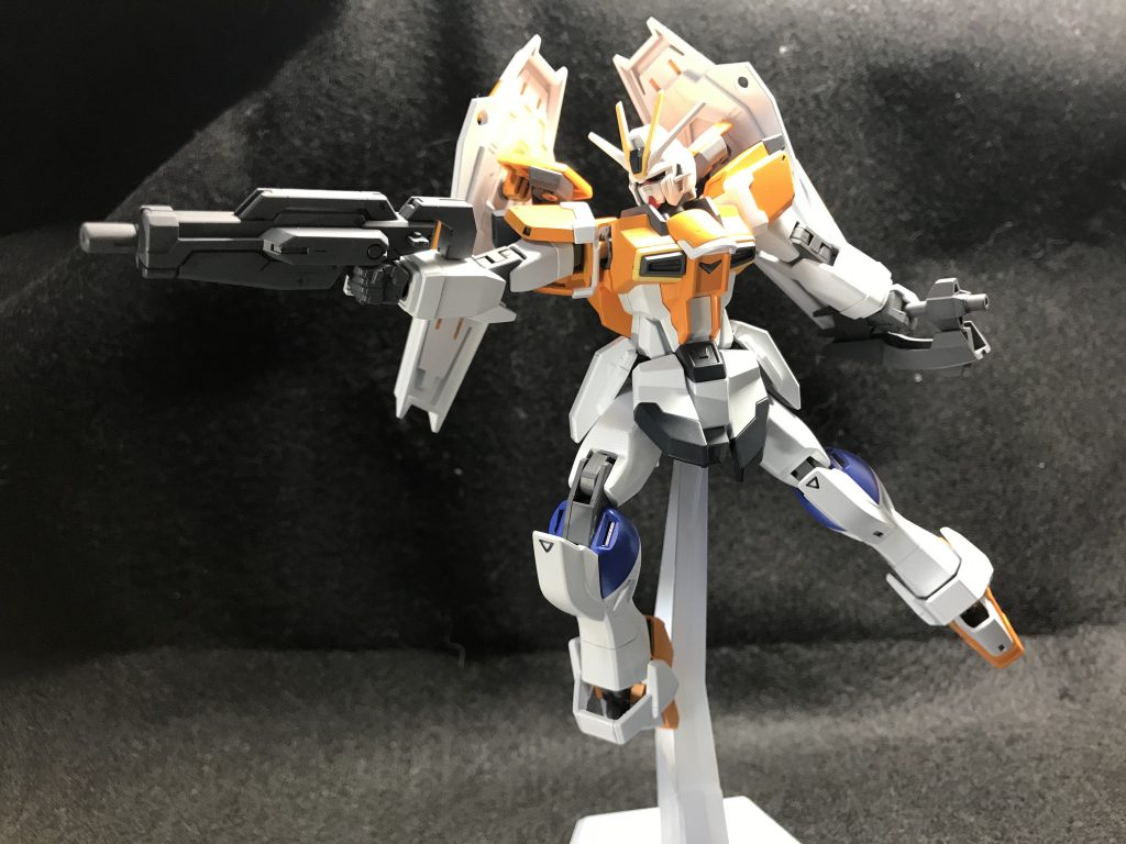 武器はシンプルにビームライフルとサーベルのみ
ビームライフルはガンダムアストレアのものを使用しています。