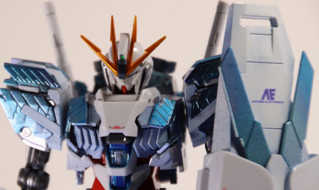 サイコフレームだけでガンダムマーカーを4色程度使用してます