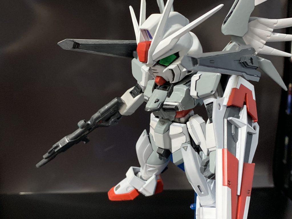 オリジナルなのが、背中にあるバインダーガン。