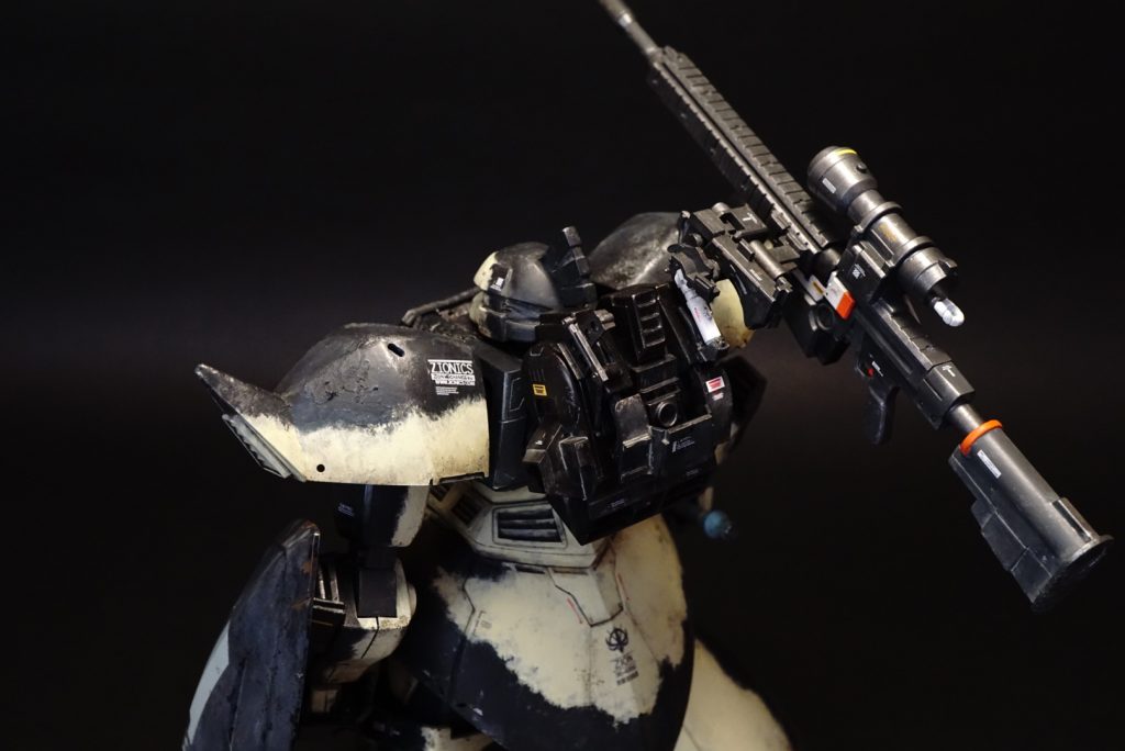 ランドセルにキャノンと薙刀を取り付けるアームをミキシングで造形。