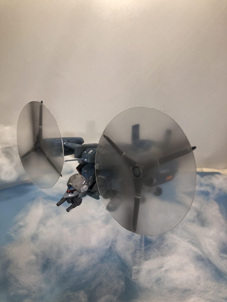 エフェクトパーツでプロペラ回ってる感を。