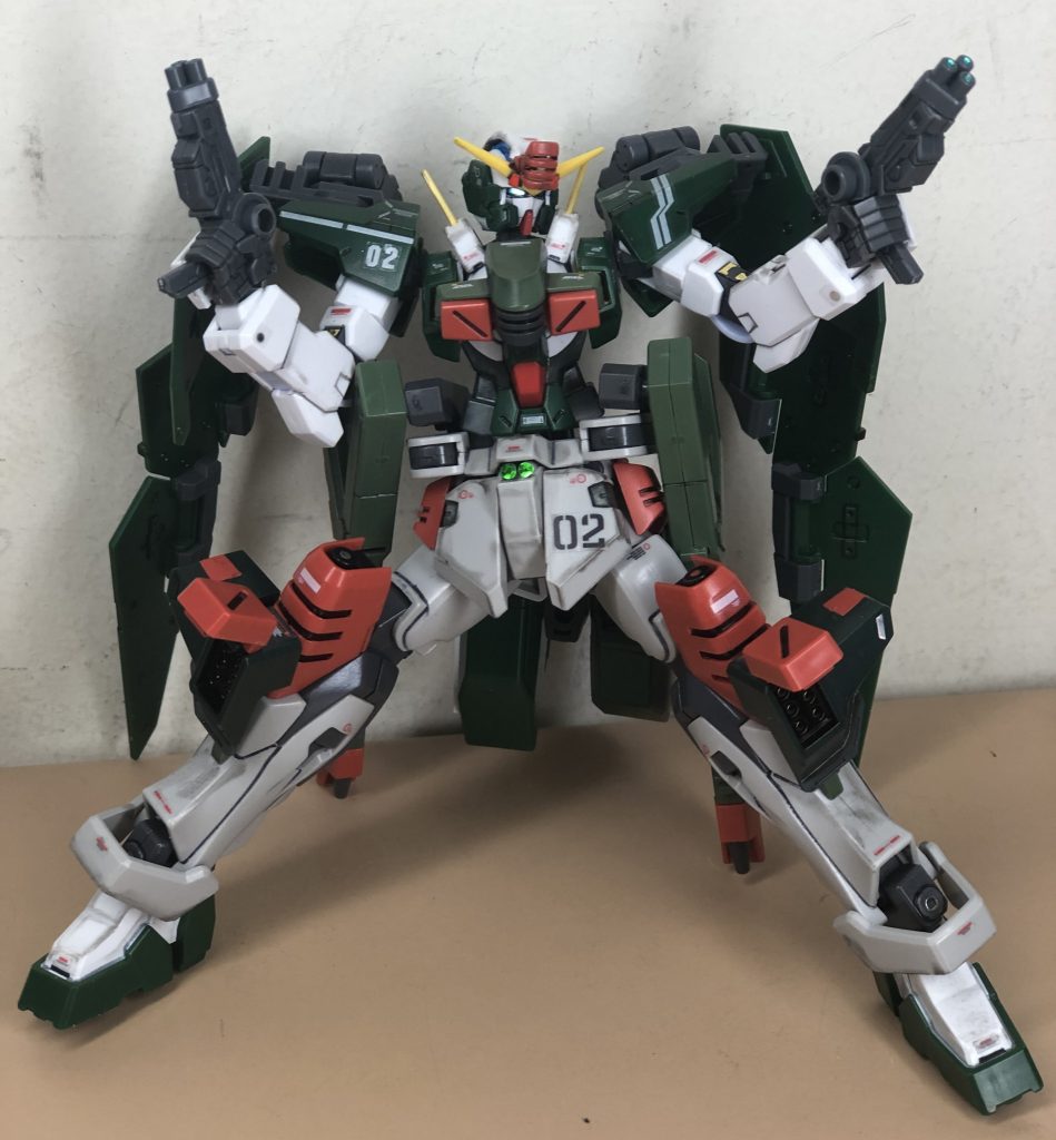 GNピストルトライバレルに膝部のミサイルポッド
ピストルはHGBCのジムジムウェポンズとチェンジリングライフルのガトリングの砲口から素材にして作りました