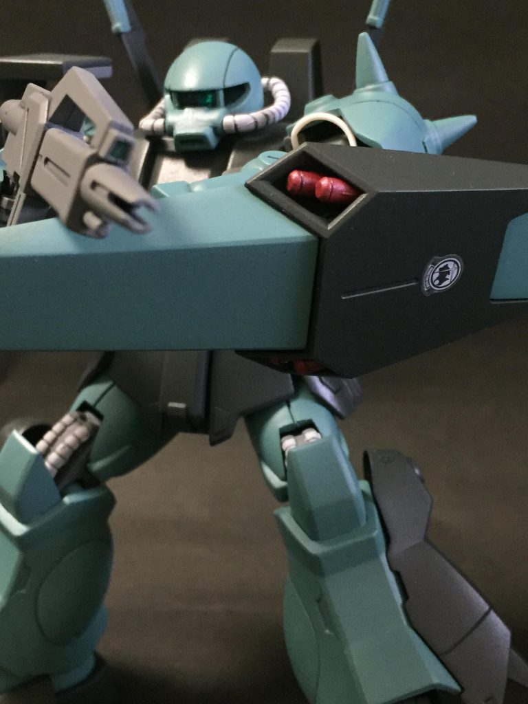 モノアイは確り可動，いつものように肩関節，腰関節をボールジョイント化．今並に動きます…(*‘ω‘ ≡ ‘ω‘*)