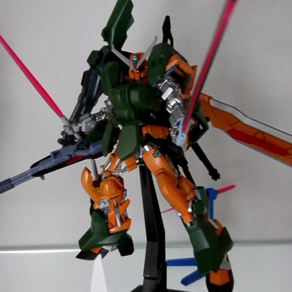 アストレイシルバーフレーム