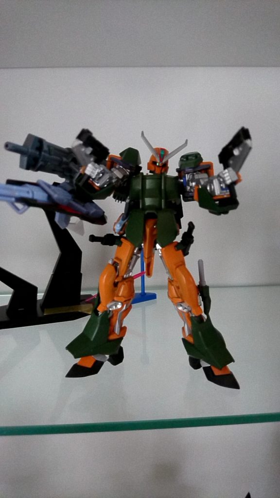 アストレイシルバーフレーム–2枚目/制作者：バカルディ