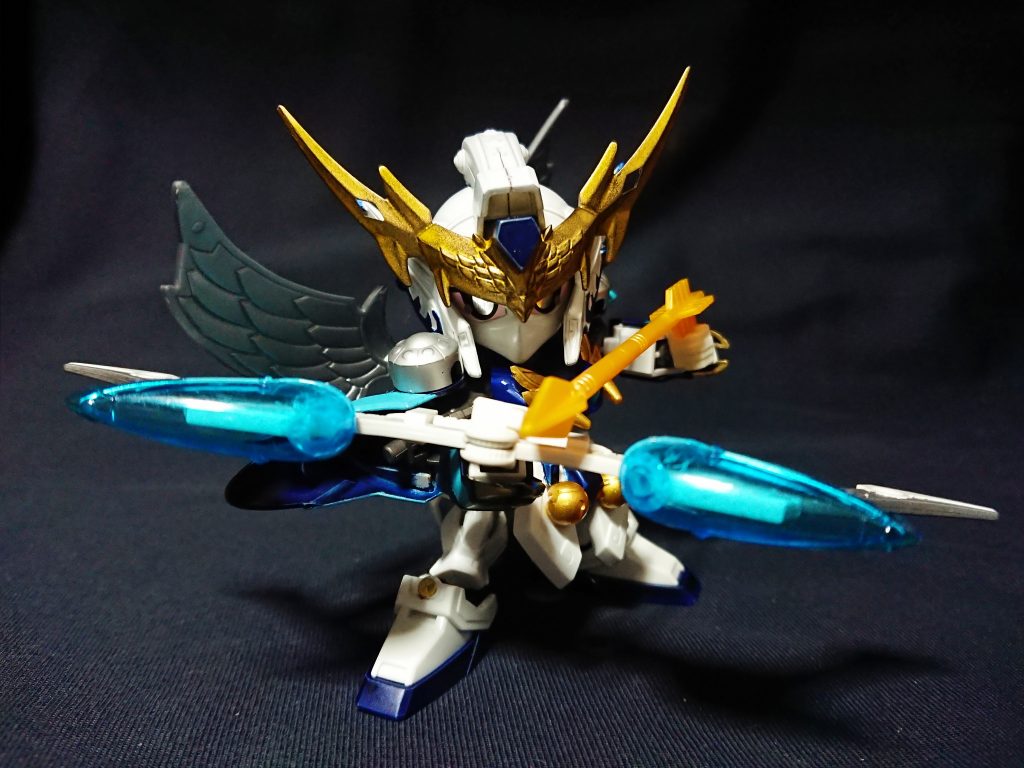 ティエルから5人目は、セラフィムが演者の呂玲綺です。
一番最初に形ができていましたが、塗装に悩み最後に完成しました。
女性の細身を出すため、胴体はEXスタンダードのゼロカスタムをそのまま使用し軽く装飾しています。