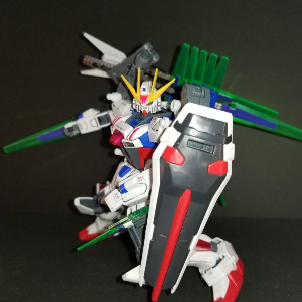 ストライクティターニア