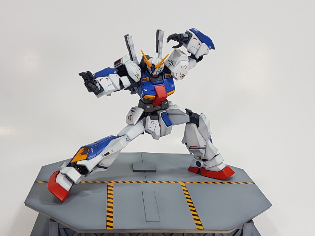 可動範囲の広さで東方不敗ポースしてみます(無意味)