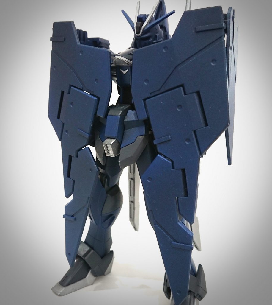 ウィングFシールド
強固な盾にも相手を翻弄する翼にもなります！