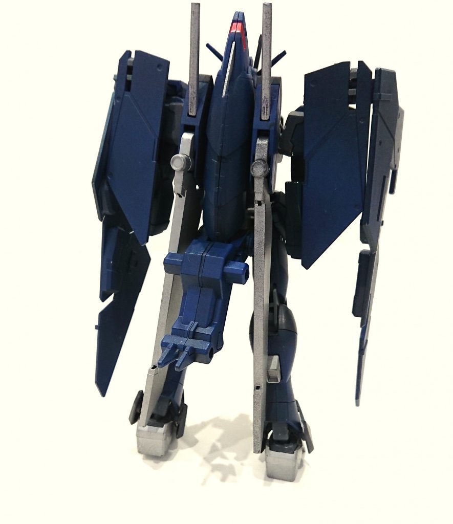 背面。ガイアを流用してます！