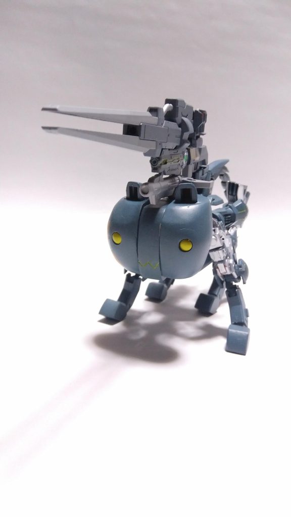 砲撃モード
カレト・ヴルッフⅡをリアスカートのジョイントにセットした状態