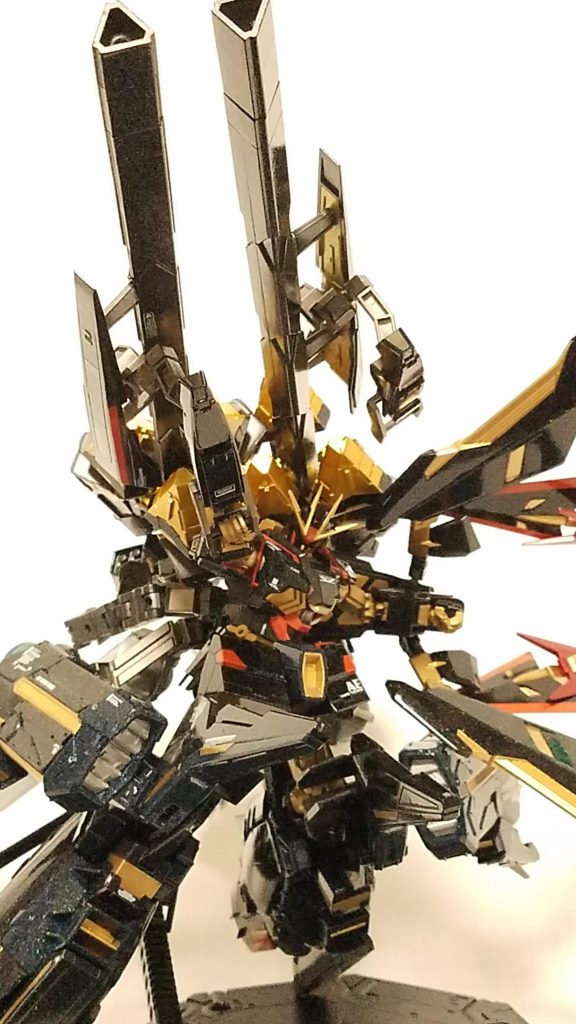 サイコキャプチャーを右側によせて
左にマガノイクタチを大型シールドとして持たせれます
また角度、向き、自在に動かせます