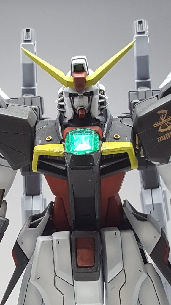 胸のクリアパーツは元々つける予定ではなかったのですが、フォロワーさんに直にお会いして見ていただいたときに、どうせならもっとDXに寄せません?ってことで急遽追加(´ω`)
結果、めっちゃかっこよくなりました(´ω`)