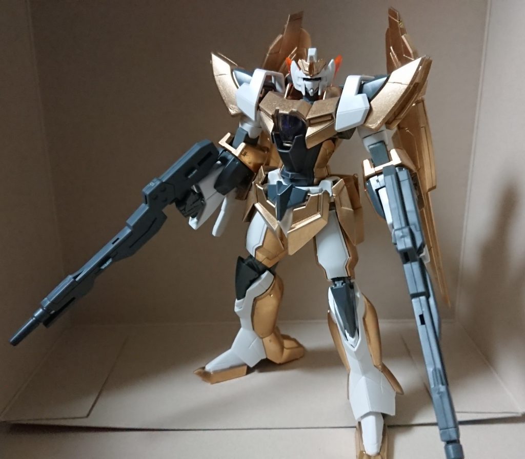 武装
・GNビームサーベル
原型機から引き継いだ武装。
通常のビームサーベルより高い出力を持つ。
・ツインバスターライフル
アルヴァアロンのGNビームライフルの再現の為に用意した武装。
従来通り、連結して使う事も可。
・GNデスフェザー
バインダーより放出されるGN粒子の翼。
V2ガンダムの光の翼のように、攻撃と防御の両方に使える。
・アルヴァアロンキャノン
原型機から引き継いだ武装。
バインダーを前方に向ける事で発動する強力なビーム砲。