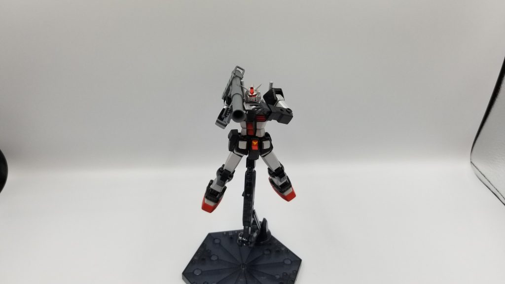 バズーカ装備。
武装はHGガンダムに付属しているもののみになります。