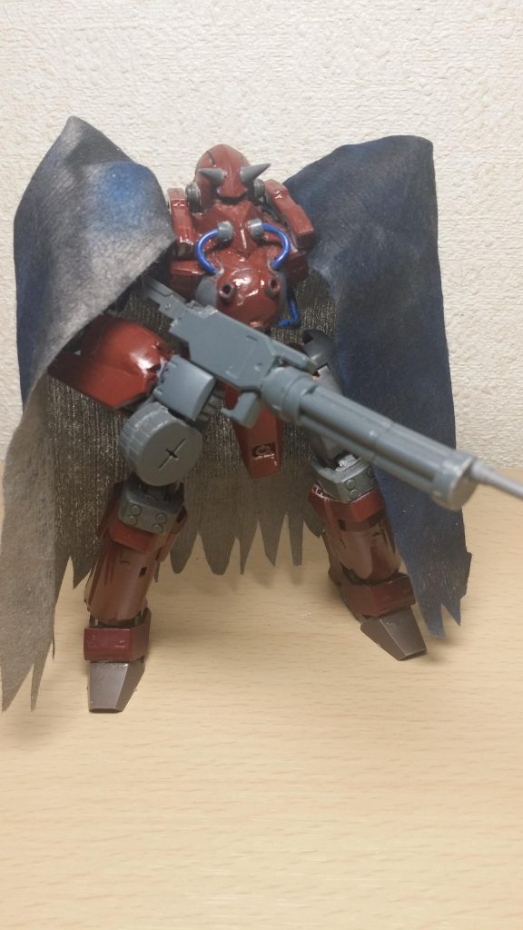 マガジンの部分は
ザクマシンガンのマガジンを使ってます