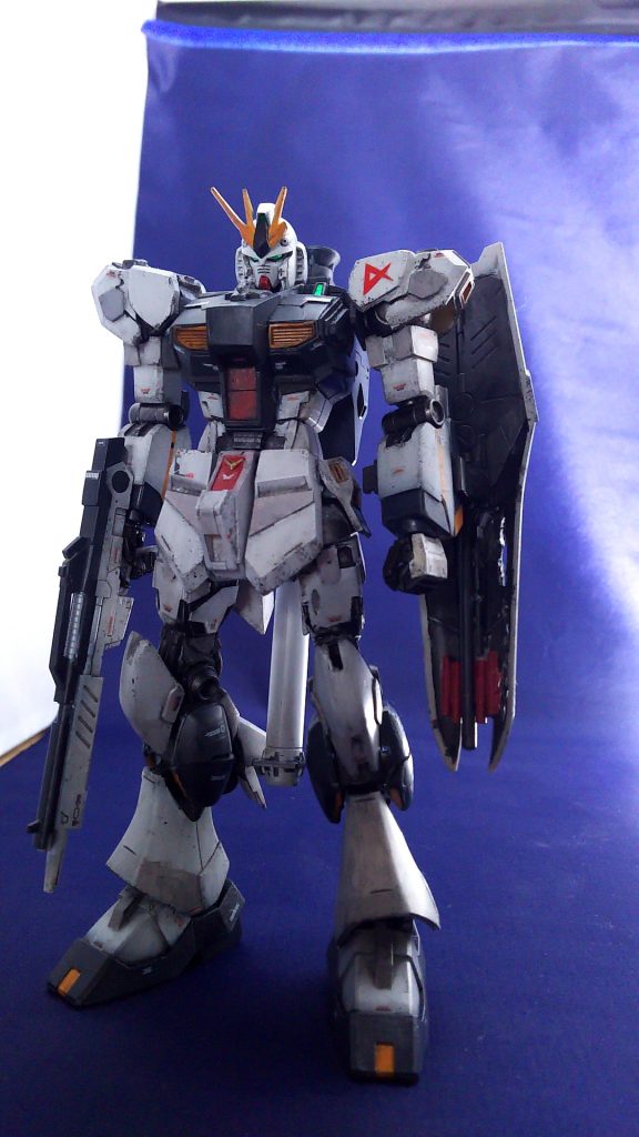 本体です。某超絶モデラーの方のディテールを参考にして(痴がましいw)hgucの方を作製しました。