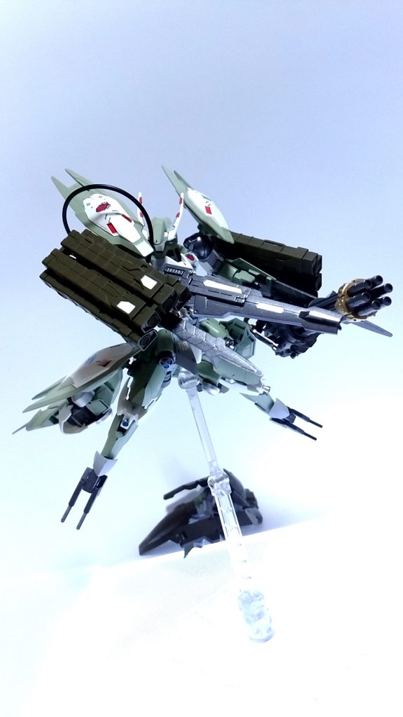 敵地に着いたらセンタージャケットはパージして戦闘します。