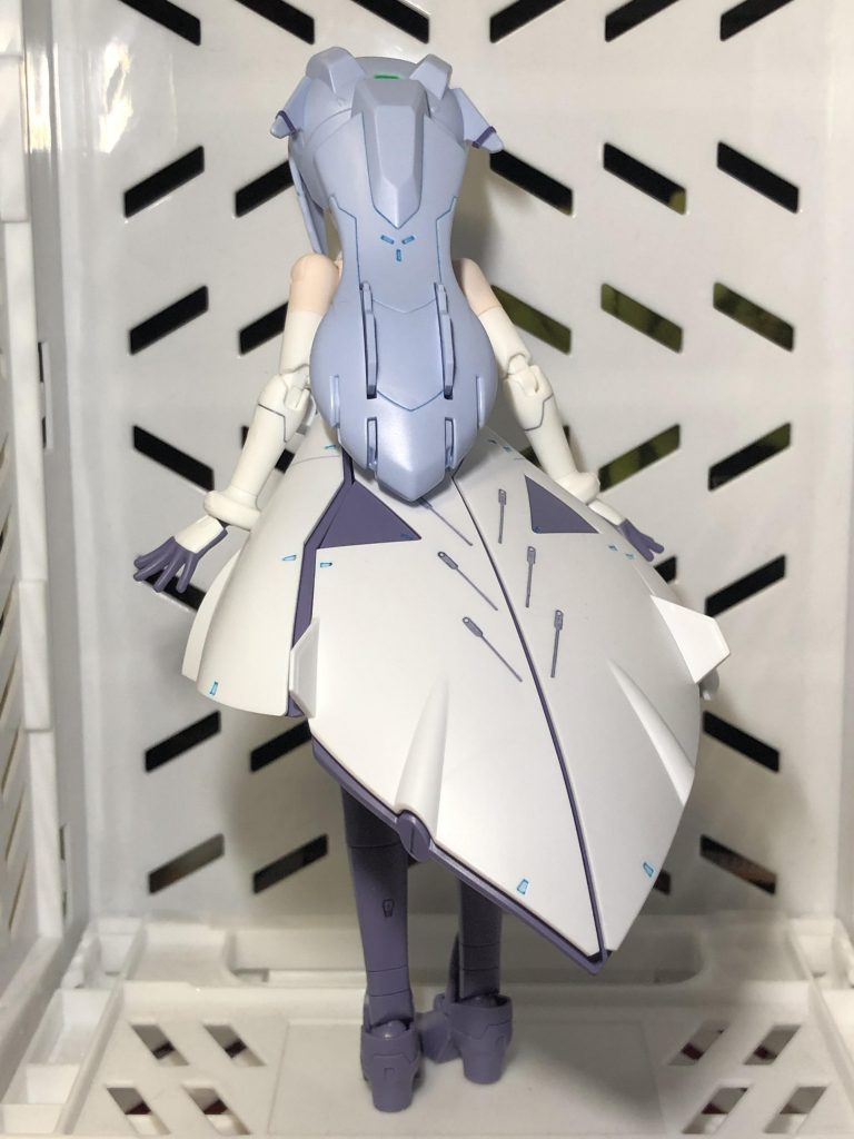 相変わらずパチ組みにスミ入れ、肌部分をメラミンスポンジで処理の簡単フィニッシュですー