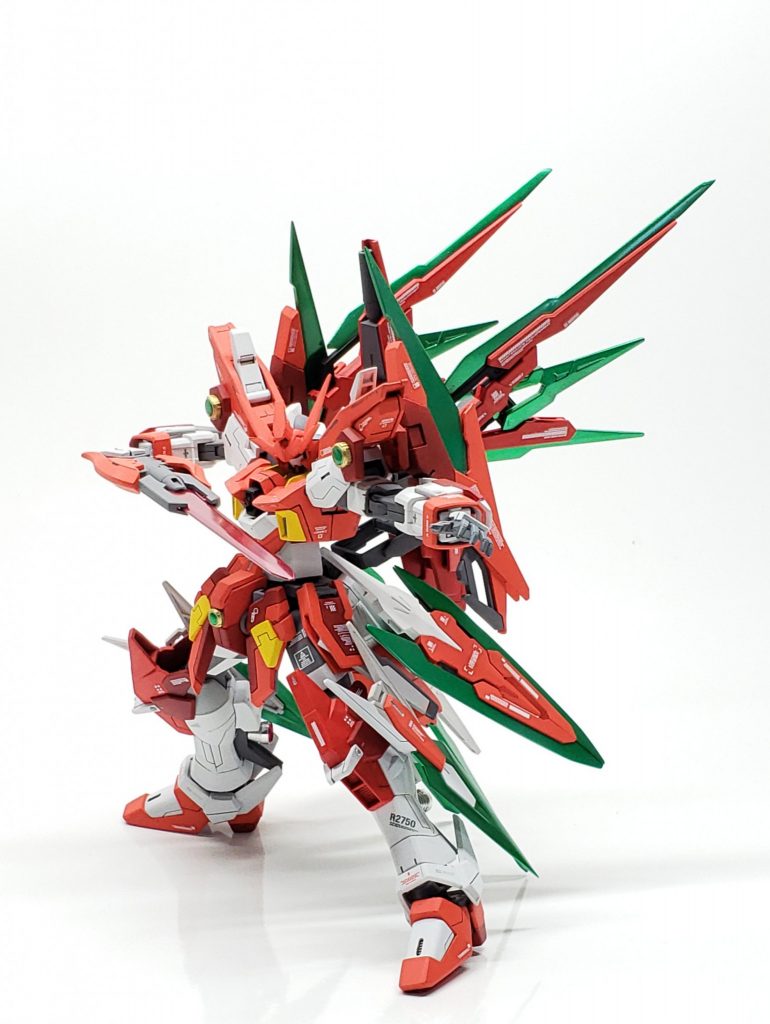 構えッ!
極限状態でのGNソードによる刺突はめちゃくちゃ強い(という設定😅)