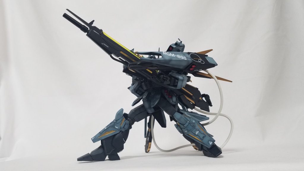 稼働範囲を最大限使用し、
バスターランチャーをぶっぱなすポーズがとれました