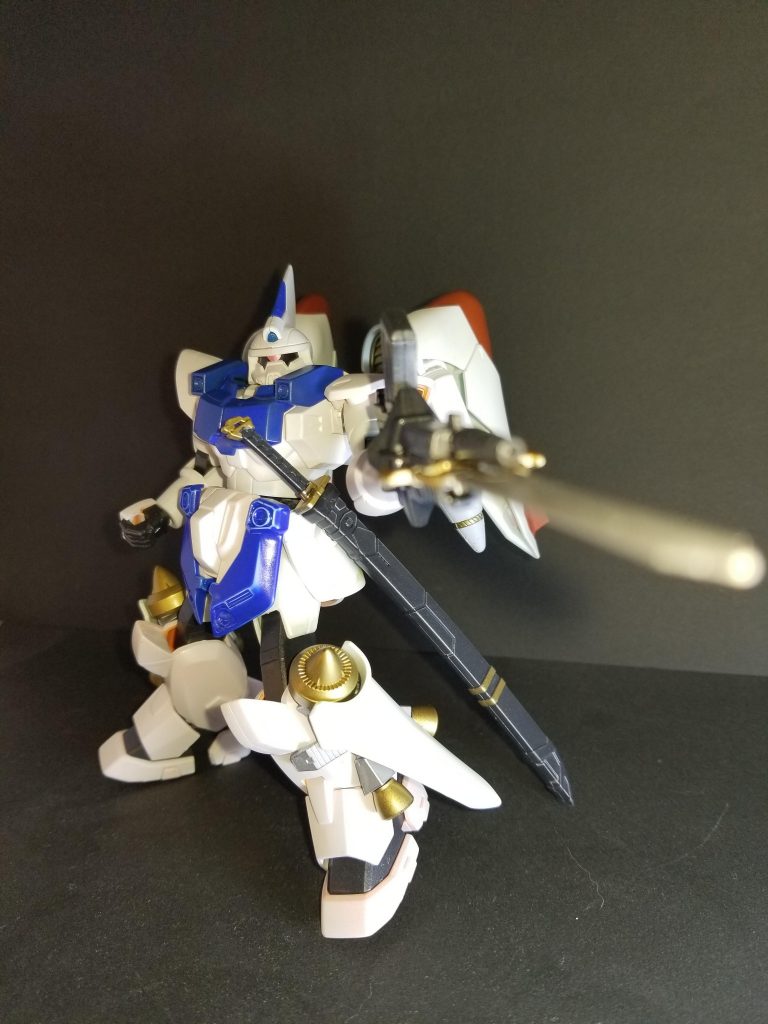 平和維持活動に使われているが、実質的には中途半端なジンハイマニューバである。それ相応の性能は持ち合わせているが、戦争が終結した今では完全に時代に取り残されたMSである。傭兵たちが持つMSで犯罪を起こしたとしても、この機体に勝ち目は無いだろう。