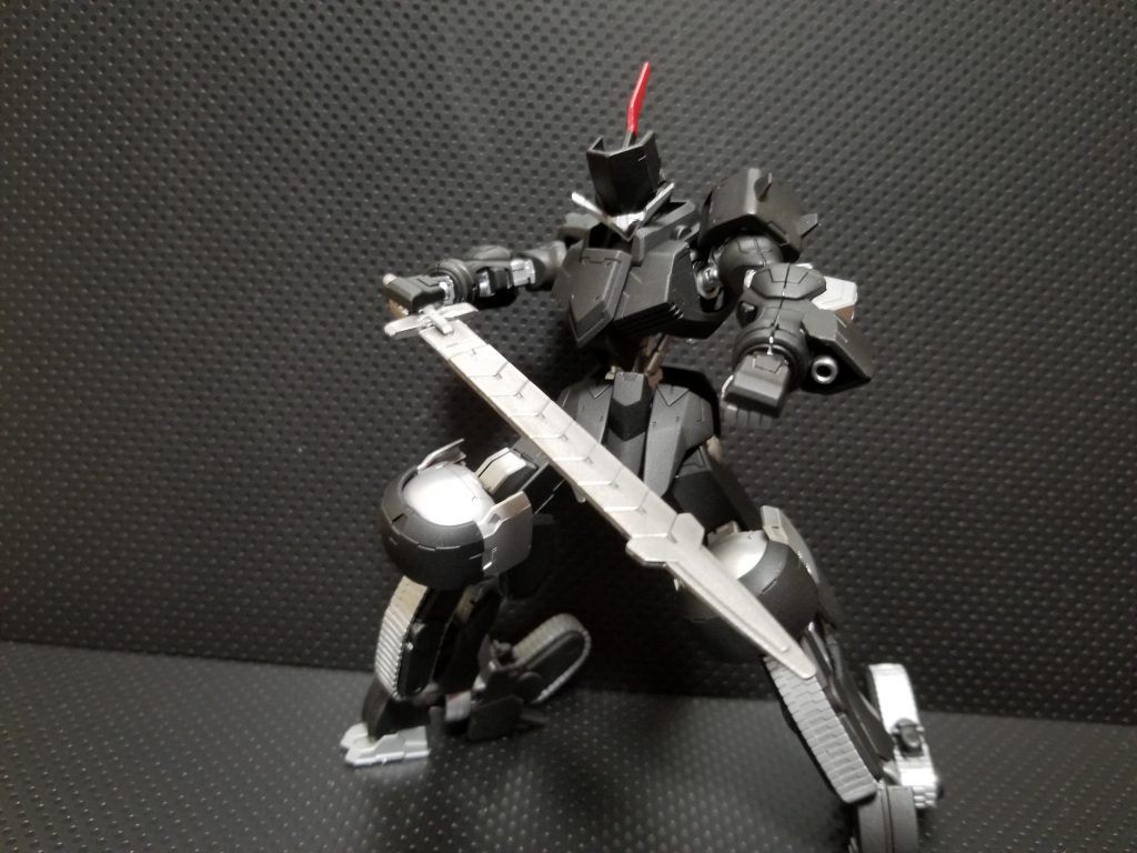 強行偵察や遊撃に限らず、安定した性能ゆえに様々なシーンでの活躍を期待できる機体だったが、本機を開発した帝国の工房がとある理由で活動を停止し、バーントゥ・ブラスターの改良や後継機の開発計画は中止となった。
製造された3機のバーントゥ・ブラスターのうち、1号機は行方不明、2号機は正体不明の傭兵団に奪われ、3号機は予備機として帝国のどこかで眠っている。