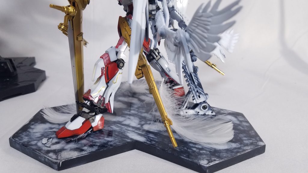 土台を大理石風にして
羽をばらまいてみました