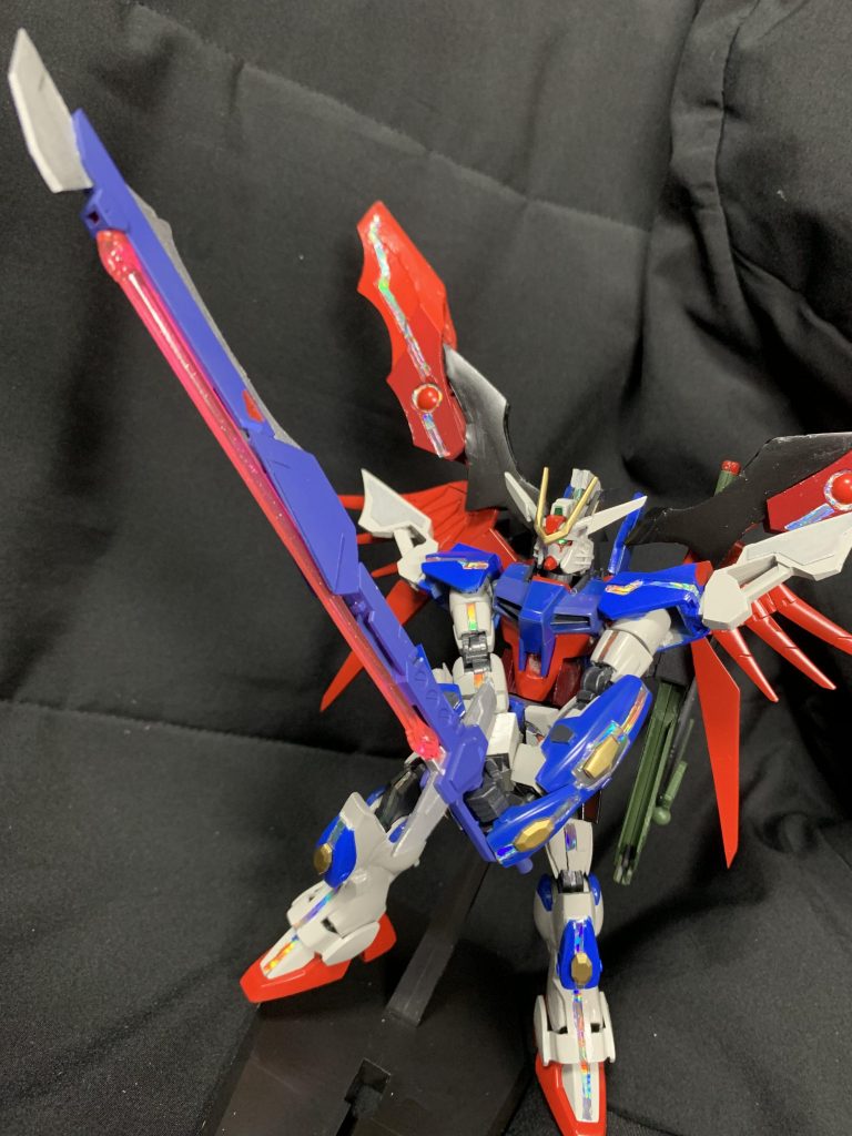 MMI-714-RB アロンダイト改
本機の武装は基本的には変えずに、
折りたたみによる耐久力の弱さが露呈してしまった本武装を補強する事で安定した運用と、超加速時での連続運用も可能としている