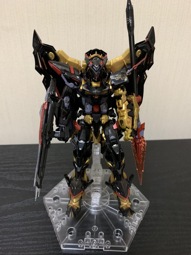 マガノイクタチ次第でガラッとシルエットが変わりますね