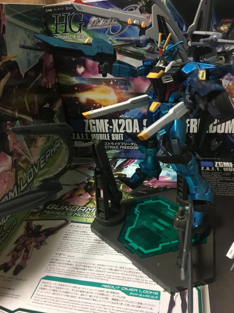 おかげで、ラヴファントムのベースとなったストライクフリーダムの能力は勿論、ラヴファントムの能力を併用するという形がフルブラストモードで、できました。
ちなみにアンジュ・デジュというのは、
フランス語で、「堕天使」という意味です。