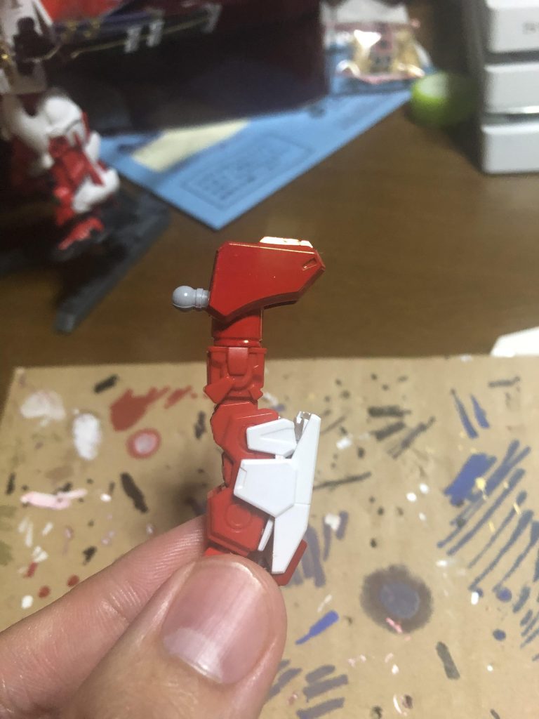 肩パーツが合わせずらく、何か無いかと思いデスティニーの肩パーツを修正して接続可能にしました
おかげでフラッシュエッジを装備可能に