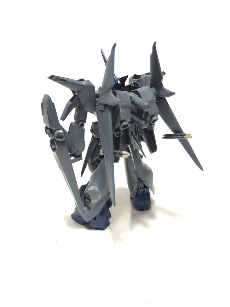 うしろ
 
踵からふくらはぎのラインが良い。
 
分離合体は割と簡潔。