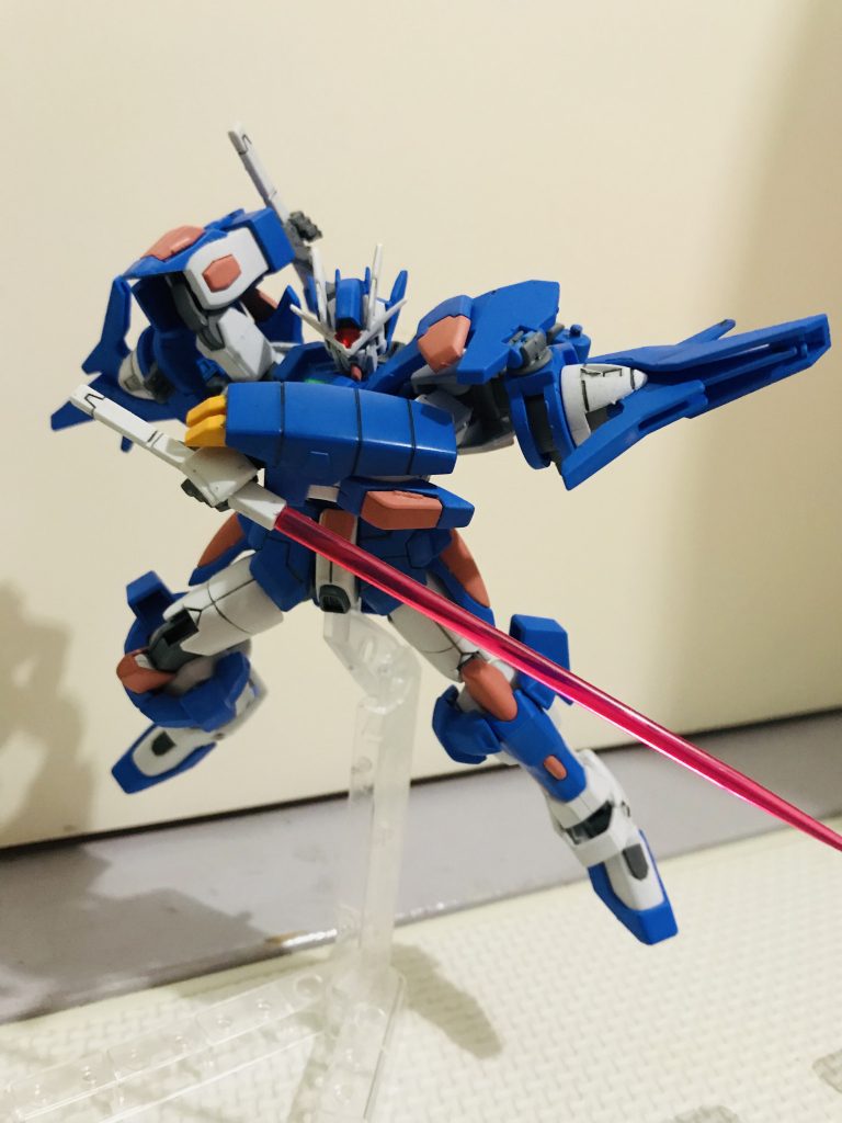 サーベルラックはアムアムパーツを使ってアグレッシブに動かせますので脇差し抜刀もできます。