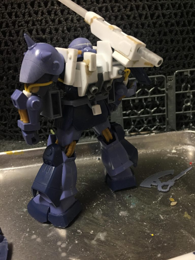 バックパックの基礎は寒冷地用ジムから.キャノンの接続にはパワードアームズの関節を使いました(*‘ω‘ ≡ ‘ω‘*)とても便利…