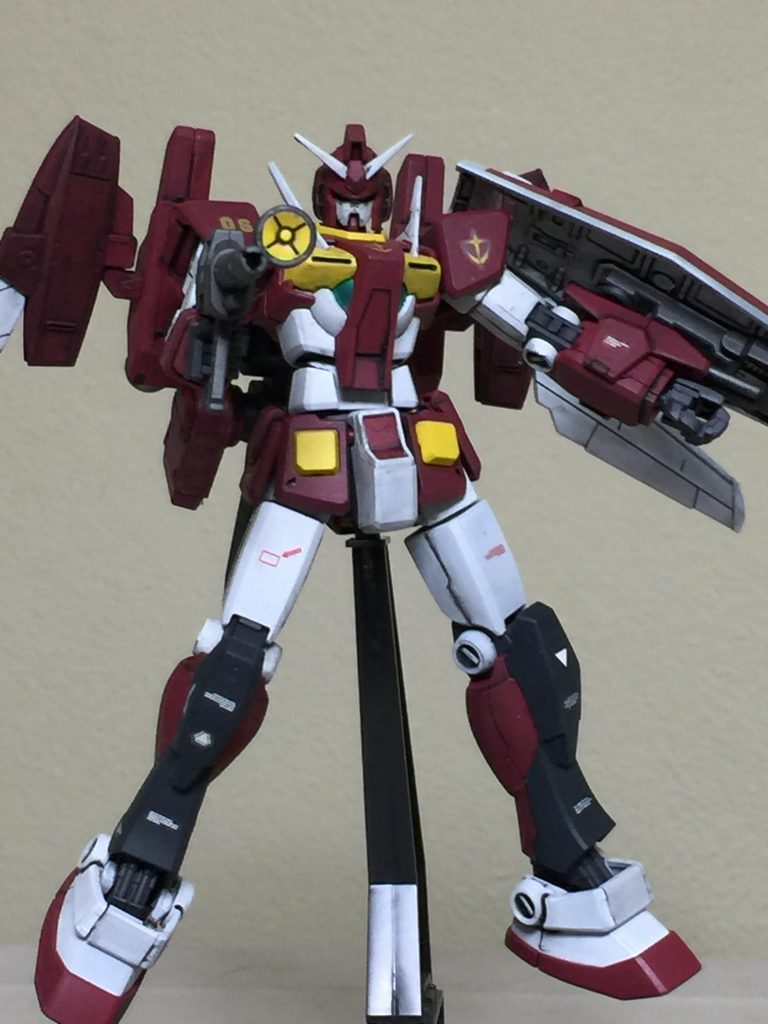 ガンダム・ブラディオン
正面 アピールショット!
ガンダム・ブラディオンは
塗装・本体・飛行ユニット ブースターは
ジャスティスガンダムを
イメージして 制作しました。