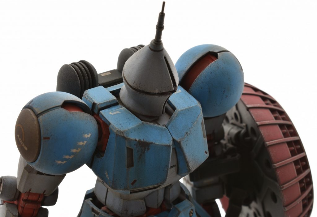 全身にウォッシング、ドライブラシ、チッピングを施しています。