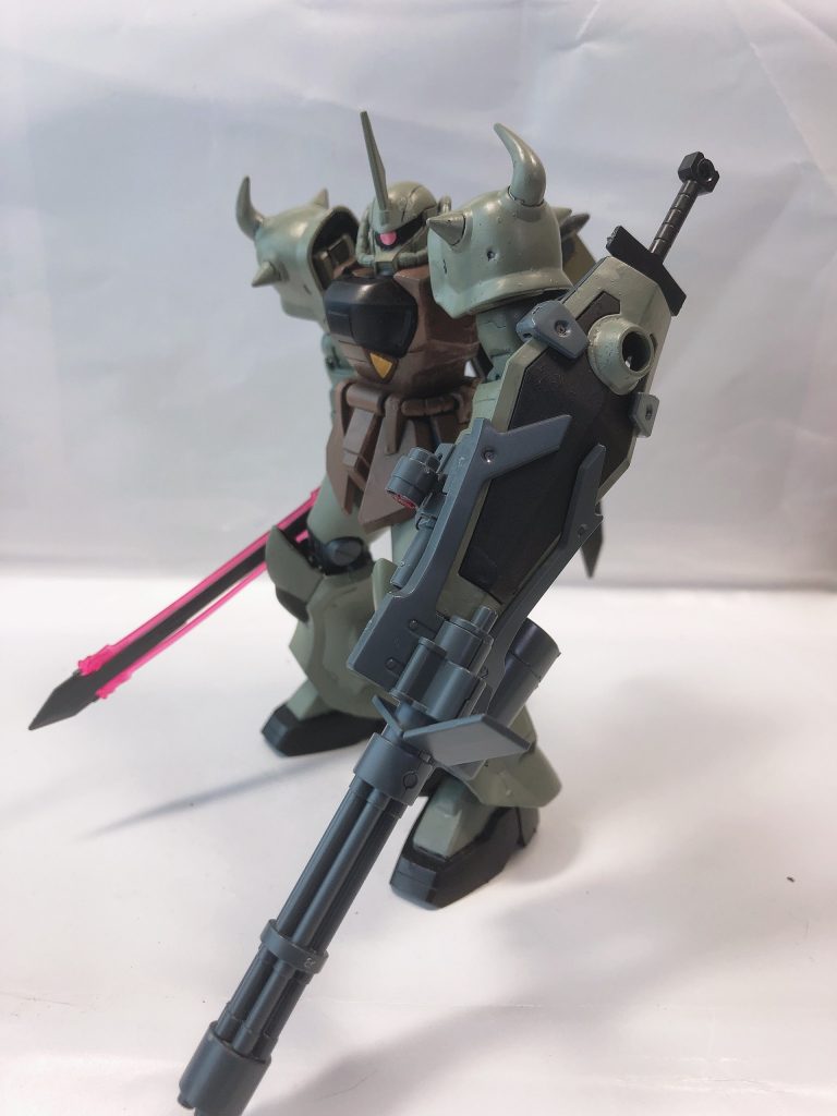 グフイグナイテッドとグフカスタムのミキ
シングです